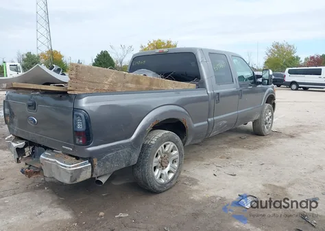 2014 Ford F-250 Xlt z USA, uszkodzony, nr VIN 1FT7W2B60EEA34072